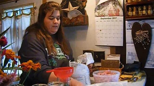 Canning Food From Walmart (homestead Tessie Mobile Home Living) смотреть онлайн