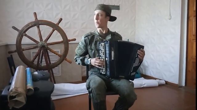 Илья (BeatLite) с самого начала брейк данс школы "BIT" /вырос и теперь в армии творит искусство! смотреть онлайн