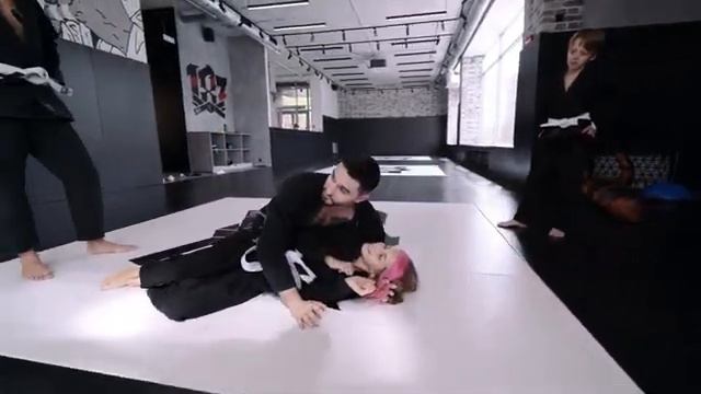 Семейная тренировка джиу-джитсу смотреть онлайн