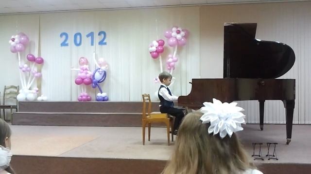 Полька исполняет Кеворков Андрей 5 лет смотреть онлайн