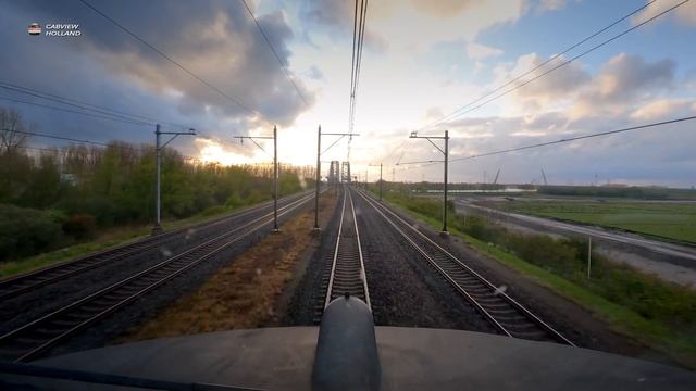 [5K] Dodenherdenking, treinen staan stil: Amersfoort - Hoofddorp Yard CABVIEW HOLLAND ICM 4mei 2021 смотреть онлайн