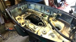 Johnson / Evinrude 20-35 л.с. (521-куб.) Ремонт и профилактика.