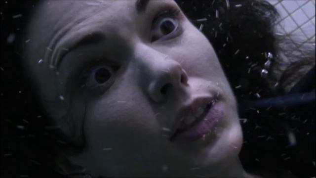 Underwater attack in Alphas (season 2, episode 5) смотреть онлайн
