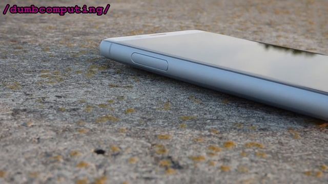 iPhone SE 2020 vs Sony Xperia XZ2 Compact 2018 - real world test in 2023 - best budget phone? смотреть онлайн