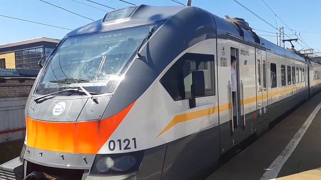 Электропоезд ЭП2Д-0121 станция Голицыно на Москву! 17.06.2021. смотреть онлайн