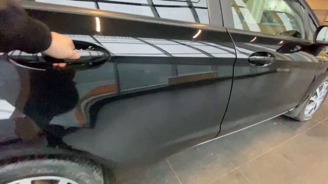 Ford Fiesta 2016 AMT смотреть онлайн
