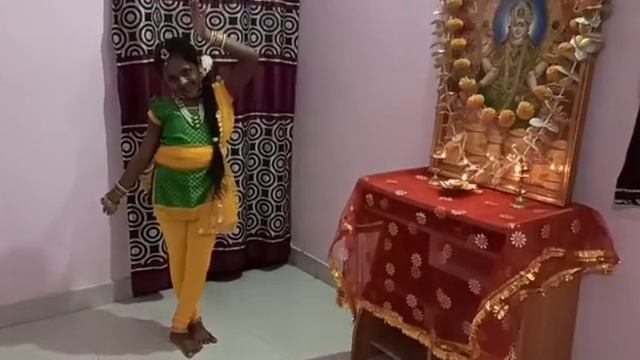 Sarva mangal mangalye mantra Dance performance by 8 year old girl saanvika santoshwar смотреть онлайн