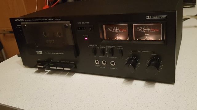 HITACHI D-230 смотреть онлайн