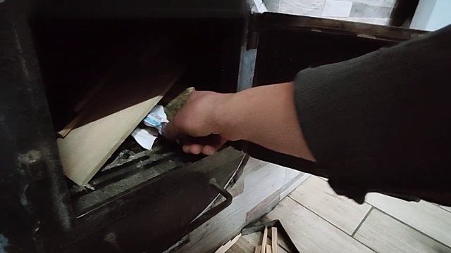 Печь буржуйка в бане, как правильно и быстро растопить смотреть онлайн