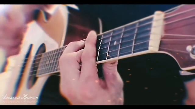 Танцы минус-Половинка / кавер под гитару / песни у костра #3 смотреть онлайн