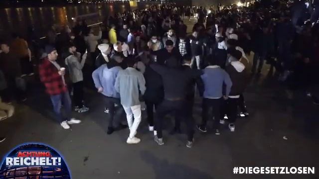 Новый год в Германии, до игрались смотреть онлайн