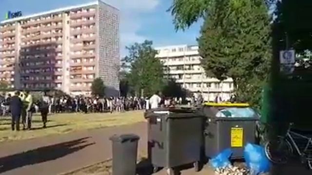 Halle/S Neustadt Islamische Invasion? смотреть онлайн