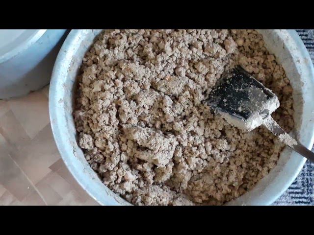 влажная мешанка с отрубями для курочек... смотреть онлайн