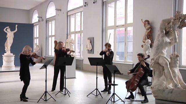 Rundfunk-Sinfonieorchester Berlin im Bode-Museum - Strawinsky, „Drei Stücke für Streichquartett” смотреть онлайн