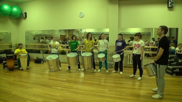 Batucada CDO Moscow Capoeira Cangaco 12/2013 смотреть онлайн