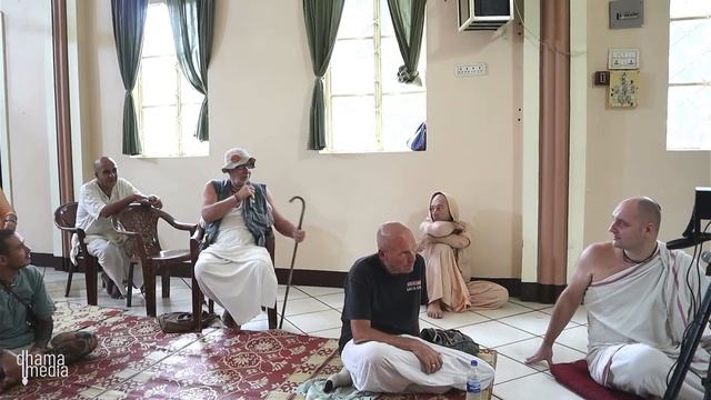 25.08.2022 || H.G. Hari Sauri Prabhu || Śrīmad-Bhāgavatam 10.35.24-25 (Eng/Rus) смотреть онлайн