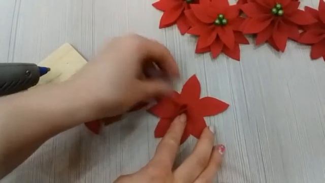 Пуансетия (рождественский цветок) своими руками из фетра смотреть онлайн