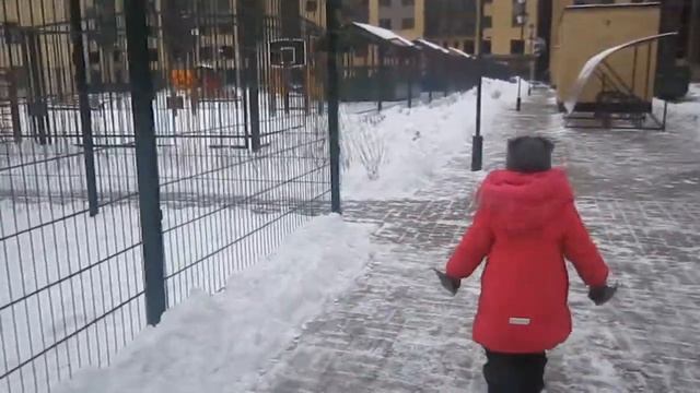 ВЛОГ. Гуляем на площадках NCC. обзор домов Шведская крона. Идем в гости к бабушке смотреть онлайн