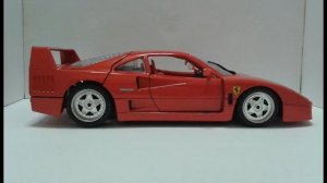 Ferrari F40 (1987) [Bburago made in Italy 1/18]
