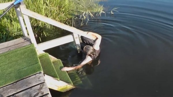 Как плавать в балии бадье корыте по воде речке Dr Lom Доктор Лом