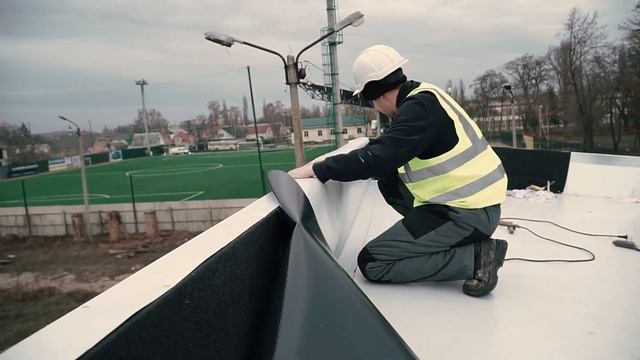 Влаштування утепленої ПВХ покрівлі на спортивному комплексі в м. Кременчук