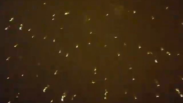 салют на площади Азатлык г.Набережные Челны.wmv смотреть онлайн