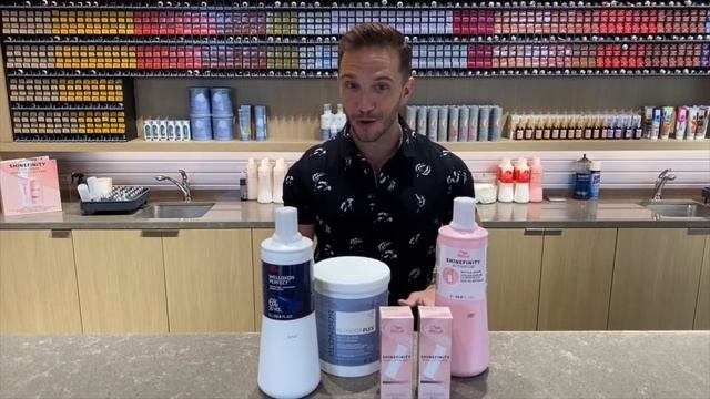 SHINEFINITY Glaze Service on Pre-lightened Hair смотреть онлайн