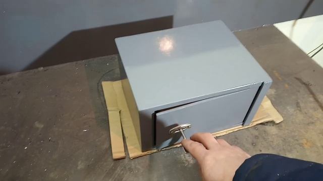 Сейф своими руками.