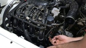 Троит приора/ Замена форсунки/ Как снять топливную рампу не снимая рессивера на приоре