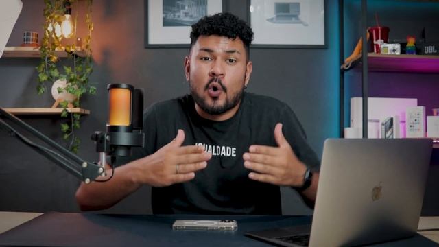 ? Qual iPhone vale mais a pena comprar Em 2023? iPhone 13 Lacrado ou 13 Pro semi novo? (Dicas) смотреть онлайн