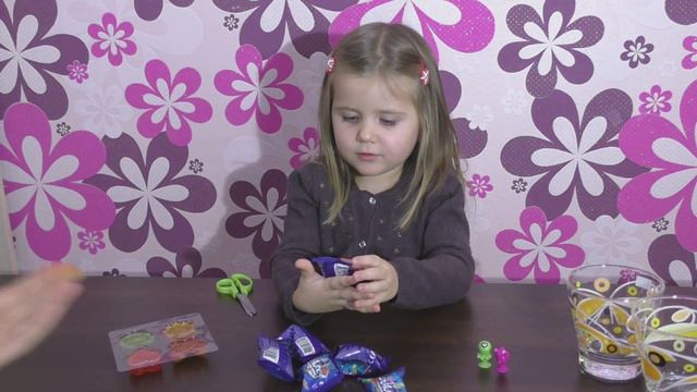 Открываем детское фигурное мыло и стикизы смотреть онлайн