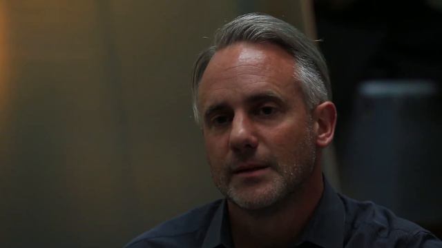 Message from New Media Video Installation Artist, Robert Drummond смотреть онлайн