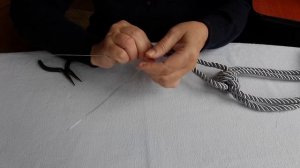 Подхват с кистью для штор 6. Как собрать подхват без клея.