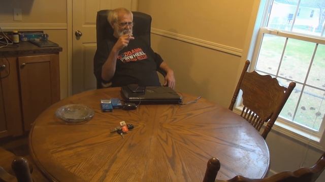 Grandpa's New Table.. смотреть онлайн