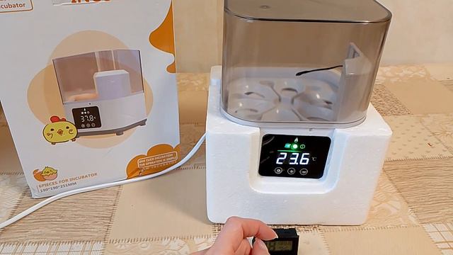 Инкубатор на 6 яиц