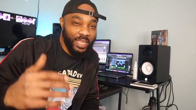 Testing my new studio monitors смотреть онлайн
