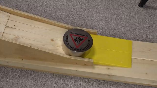 Monster magnet meets monster magnet... смотреть онлайн