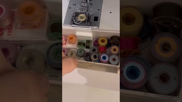 Наводим порядок в шпульках ? @sewingnata.3366 смотреть онлайн
