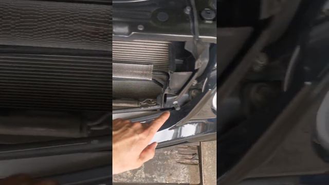 Как снять передний бампер Мерседес W211 смотреть онлайн