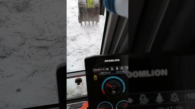 ОТЗЫВ ОБ ЭКСКАВАТОРЕ Zoomlion Ze215e  (зумлион) обзор минусов.