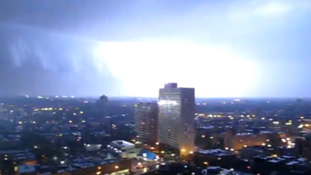 Штормовое предупреждение в Чикаго смотреть онлайн