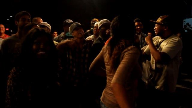 Skrip vs. Rey King - Rapzilla Beat Battle 2012 (@skripmusic music for your channel) смотреть онлайн