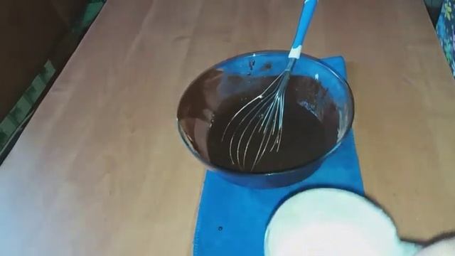 Пирожное Брауни?вроде получилось,не много прогулялась. смотреть онлайн