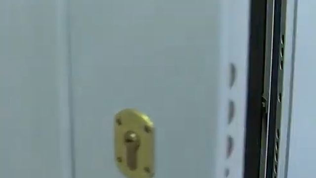Дверь Гардиан защитила помещение от пожара смотреть онлайн