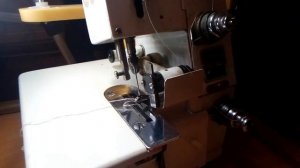 Замена иглы в оверлоке Yamata FN2 7D