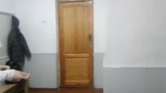 В раздевалке издиваемся над моникой