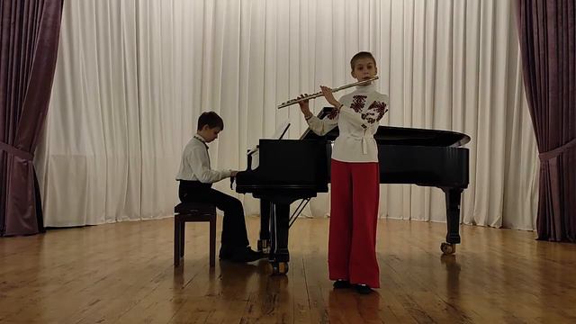 Дует: Варенюк Дмитро 5кл (ф-но), Швитай Віра 5кл(флейта) об.Л.Жульєва "Дівка в сінях стояла" смотреть онлайн
