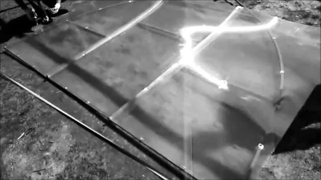 Видео инструкция по сборке и установке теплицы Апельсин Капелька смотреть онлайн