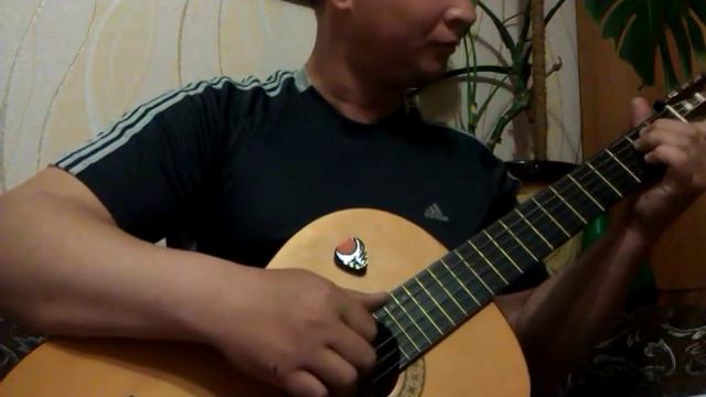 Катюша на шестиструнной гитаре.mp4 смотреть онлайн