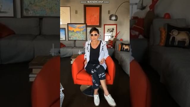 Если вас донимают хейтеры, значит вы популярны. Больше это ничего не значит! смотреть онлайн